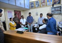 महसूल मंत्री चंद्रशेखर बावनकुळेंचा दुय्यम उपनिबंधक कार्यालयात छापा