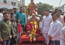 छत्रपती शिवाजी महाराज जयंतीनिमित्त आयडल्स ग्रुपतर्फे अभिवादन