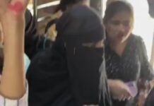 लोकलमध्ये महिलांच्या डब्यातून पुरुषाने बुरखा घालून केला प्रवास