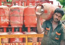 महागाईचा भडका! घरगुती गॅस सिलिंडर इतक्या रुपयांनी महागला; जाणून घ्या नवे दर