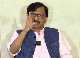 ४० आमदारांचे पाठबळ आणि बदल्यांचे रॅकेट; संजय राऊत यांचा गंभीर आरोप