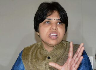 तृप्ती देसाईंचा पुराव्यांचा दावा करत नीलम गोऱ्हेंवर आरोप, राजकीय वर्तुळात खळबळ