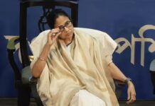 पश्चिम बंगाल सत्तासंघर्ष: पराभवानंतरही ममता बॅनर्जींचा राजीनामा देण्यास नकार; काय सांगतो कायदा?