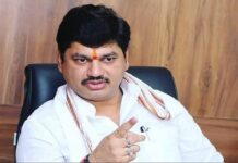 “ताकाला जाऊन भांडं लपवणार नाही…” धनंजय मुंडेंच्या ‘त्या’ विधानाने महाराष्ट्राच्या राजकारणात खळबळ!