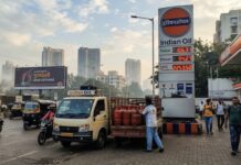 इंधन दरवाढीचे संकट: व्यावसायिक सिलिंडरनंतर आता पेट्रोल-डिझेल महागणार? जाणून घ्या काय आहे कारण