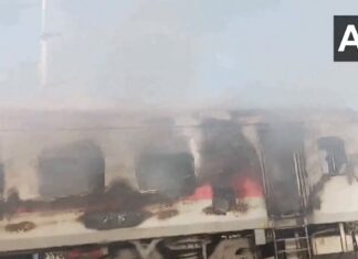 Rajdhani Express Fire | मध्य प्रदेशात राजधानी एक्सप्रेसला भीषण आग; ६८ प्रवाशांची…