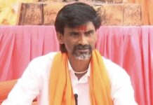 जरांगेंच्या विना मंडप उपोषणापूर्वी सरकारची मोठी खेळी; विखे पाटील १२ मुद्द्यांचा मसुदा घेऊन थेट आंदोलनस्थळी!