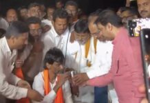 सरकारसोबतच्या मॅरेथॉन चर्चेनंतर मनोज जरांगे पाटील यांचे उपोषण मागे