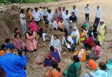 नागरिकांच्या मदतीला धावून आली ‘लाखात एक सोलापुरची लेक’