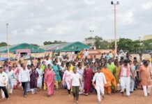 ‘हर्र बोला हर्र…’ च्या जयघोषात ६८ लिंग पदयात्रा संपन्न; महिलांचे संरक्षण अन् पावसासाठी घातले साकडे