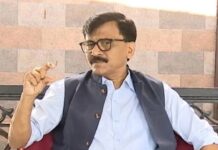 निवडणूक प्रक्रियेवर संजय राऊत यांचा संशय: लष्कराच्या निगराणीत निवडणुका घेण्याची मागणी