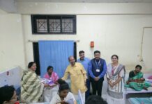 नवरात्रीत खऱ्या देवींचा सन्मान; छत्रपती शिवाजी महाराज सर्वोपचार रुग्णालयातील नवमातांना आस्था रोटी बँकेची मायेची भेट