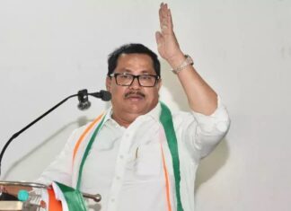 दुष्काळग्रस्त शेतकऱ्यांसाठी काँग्रेस नेते विजय वडेट्टीवार यांचा मोठा निर्णय, सर्वत्र होतेय कौतुक