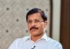 IAS तुकाराम मुंढे पोहोचले नाना पाटेकरांच्या अंत्यविधीला, पोस्ट चर्चेत