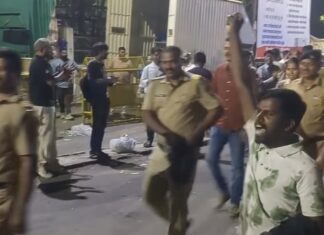 MPSC आंदोलन स्थगित; विद्यार्थ्यांनी पोलिसांना दिला अनोख्या पद्धतीने निरोप