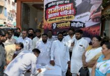 निवडणूक आयुक्तांच्या राजीनाम्यासाठी मनसेची सोलापुरात सह्यांची मोहीम