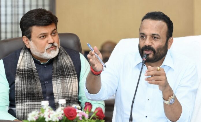 Uday Samant-Jaykumar Gore